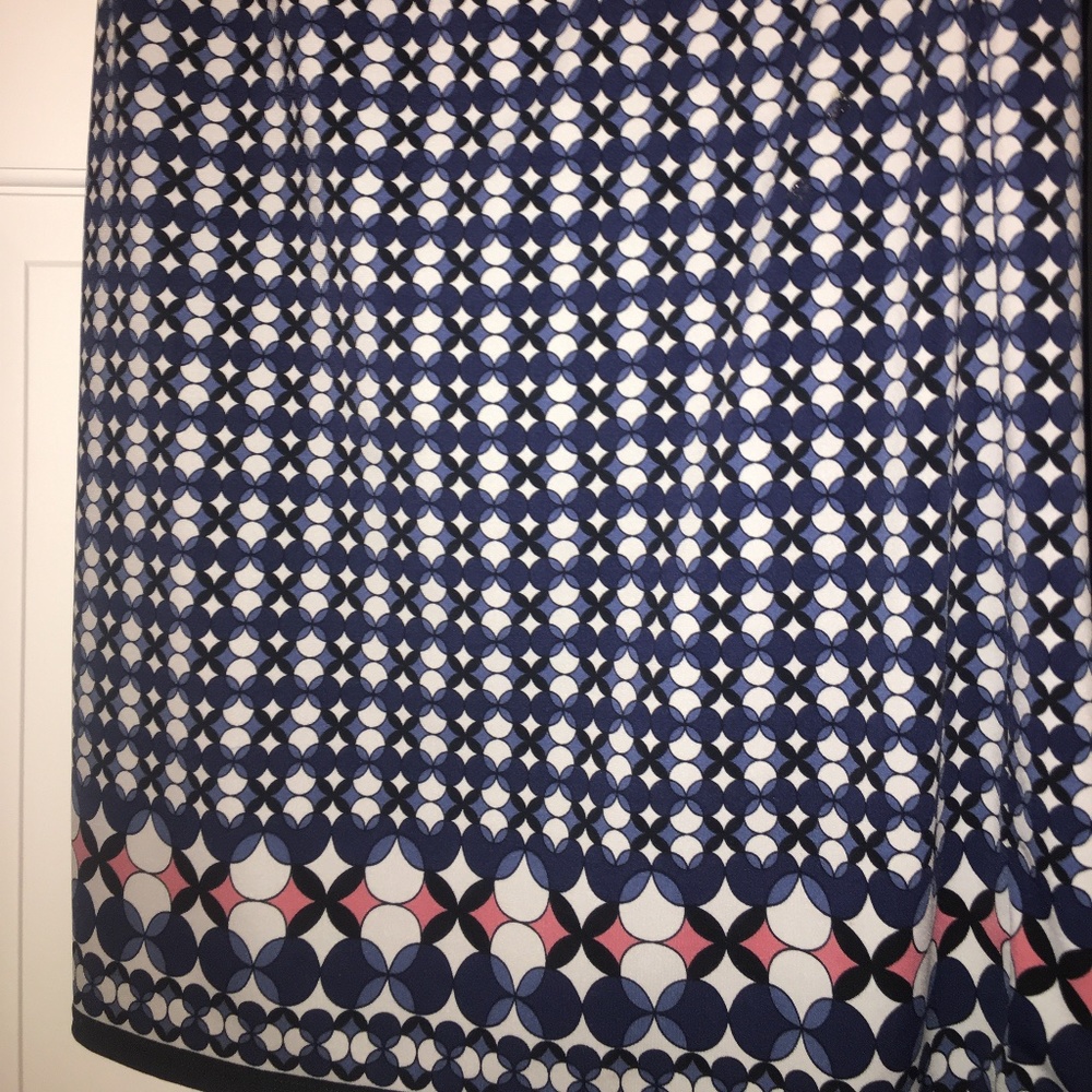 Above the knee skirt